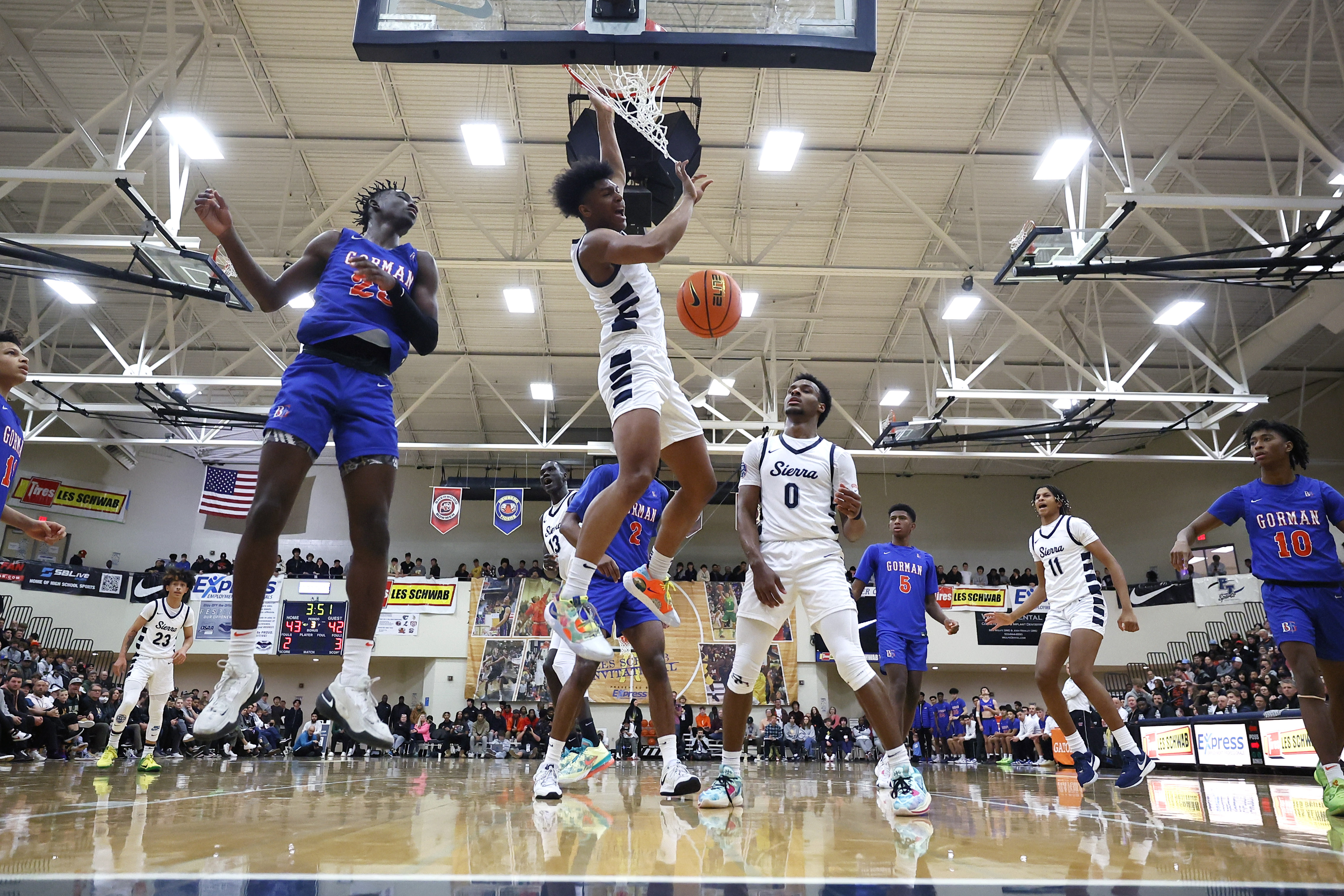 Sierra Canyon Bishop Gorman Les Schwab Invitational Soobum Im 97